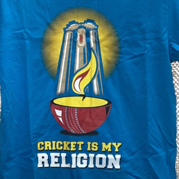 NWOT Graphic Tee T-Shirt Mens Cricket Religion Sports Turquoise Cotton Gildan - Picture 1 of 2